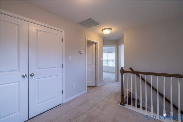4557 Whinny Ln, Glen Allen, VA 23060