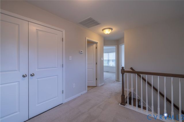 4557 Whinny Ln, Glen Allen, VA 23060