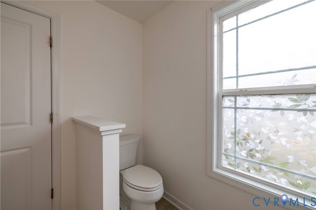 4557 Whinny Ln, Glen Allen, VA 23060