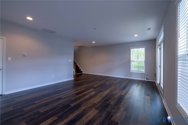 4557 Whinny Ln, Glen Allen, VA 23060