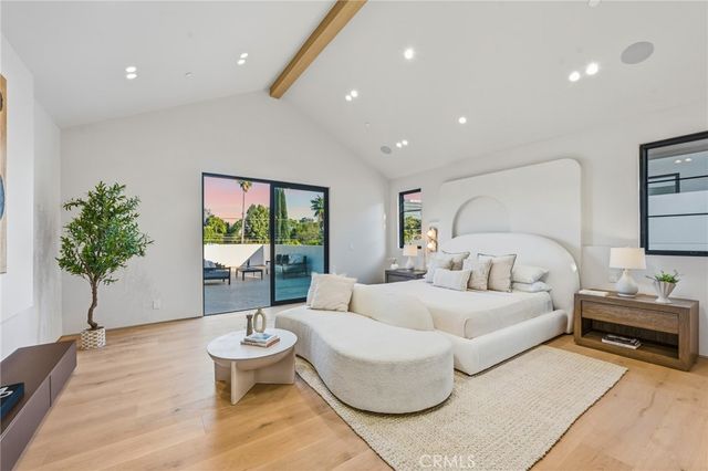 4900 Valjean, Encino, CA 91436