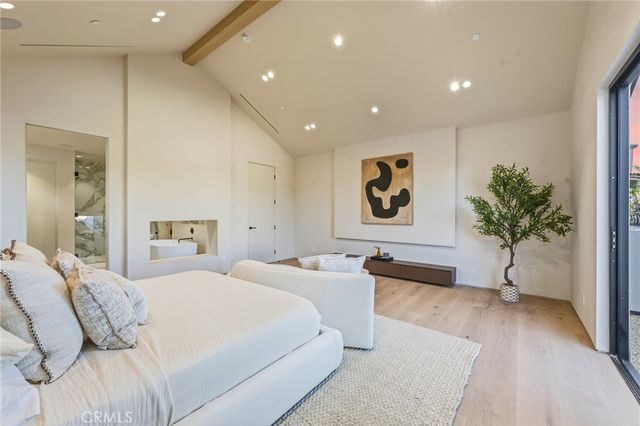 4900 Valjean, Encino, CA 91436