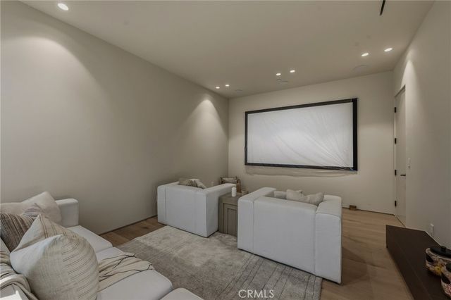 4900 Valjean, Encino, CA 91436