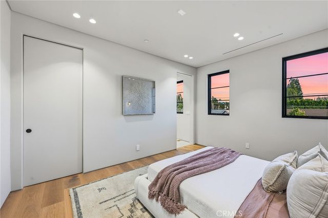 4900 Valjean, Encino, CA 91436