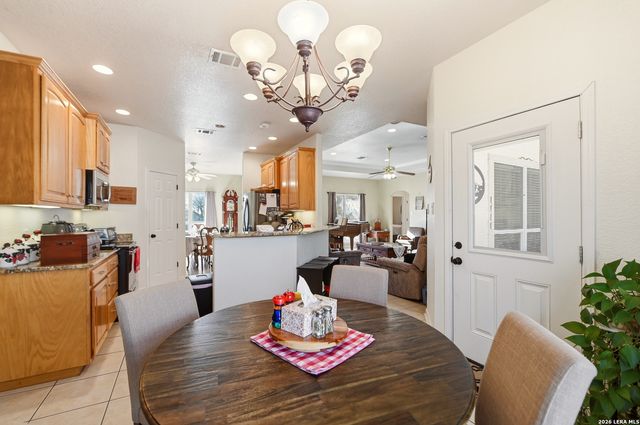 528 Jacobs, La Vernia, TX 78121