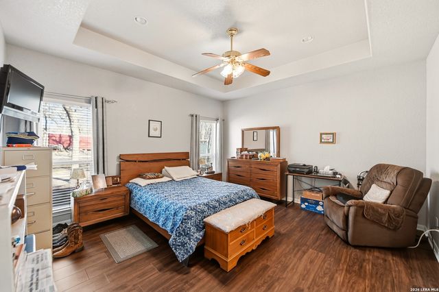 528 Jacobs, La Vernia, TX 78121