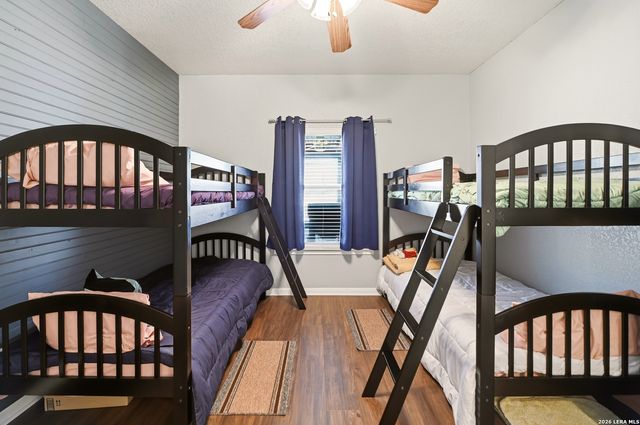 528 Jacobs, La Vernia, TX 78121