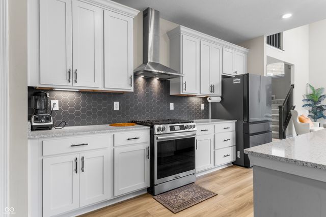 6291 Point Reyes, Brownsburg, IN 46112