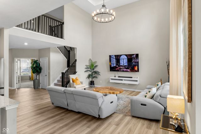 6291 Point Reyes, Brownsburg, IN 46112
