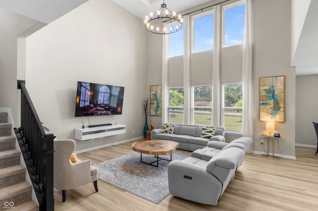 6291 Point Reyes, Brownsburg, IN 46112