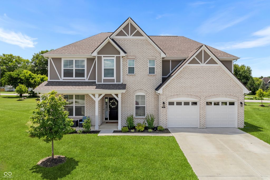 6291 Point Reyes, Brownsburg, IN 46112