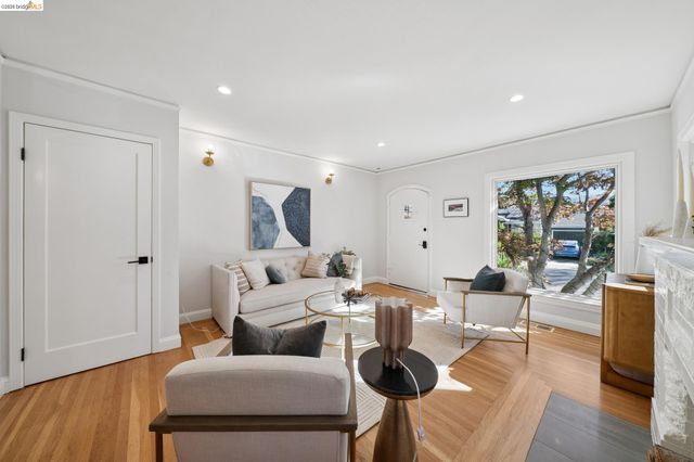 1114 Talbot Ave., Albany, CA 94706