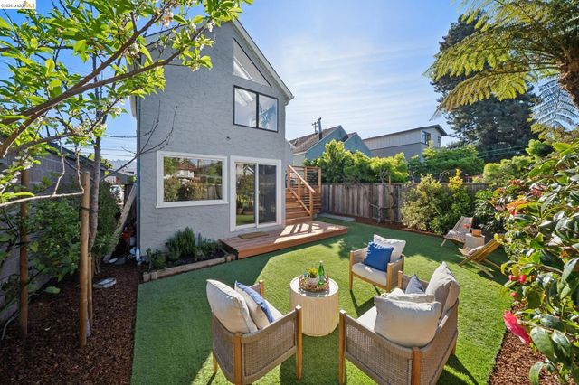 1114 Talbot Ave., Albany, CA 94706