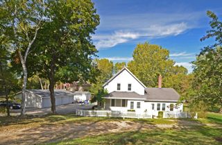 2553 DECKNER AVENUE, Green Bay, WI 54302
