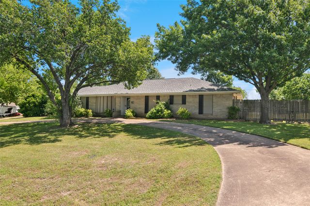 130 Clinton Lane, Midlothian, TX 76065