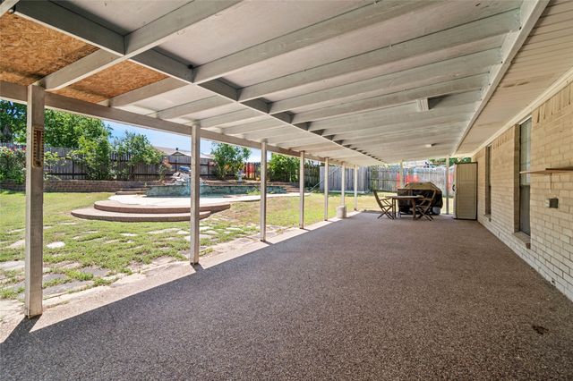 130 Clinton Lane, Midlothian, TX 76065
