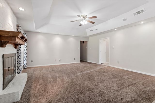 130 Clinton Lane, Midlothian, TX 76065