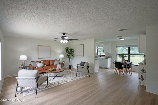 2656 PINEWOOD Boulevard E, Middleburg, FL 32068