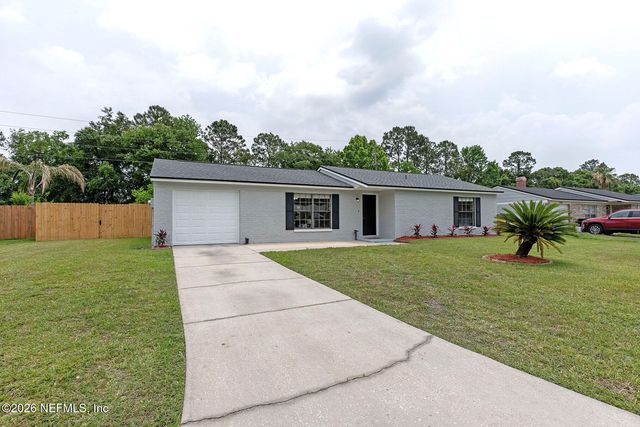 2656 PINEWOOD Boulevard E, Middleburg, FL 32068