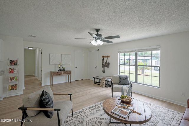 2656 PINEWOOD Boulevard E, Middleburg, FL 32068