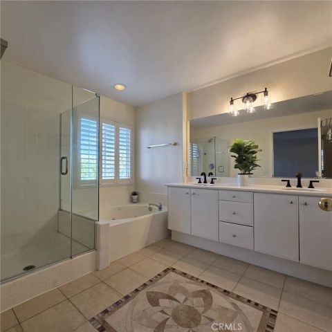 61 Dovecreek, Irvine, CA 92618