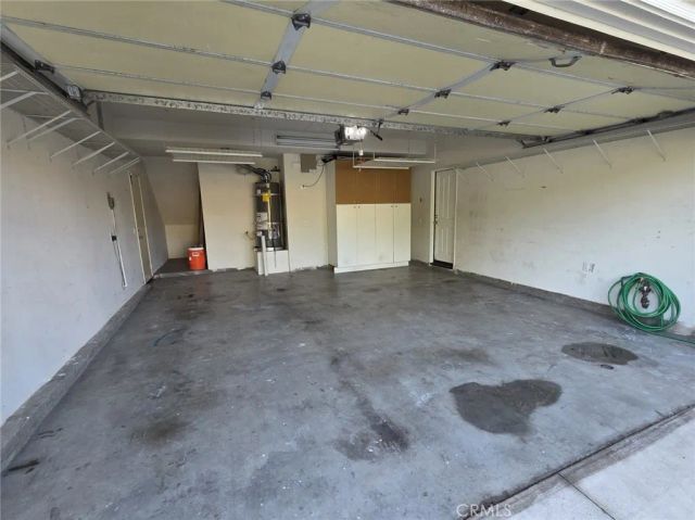 61 Dovecreek, Irvine, CA 92618