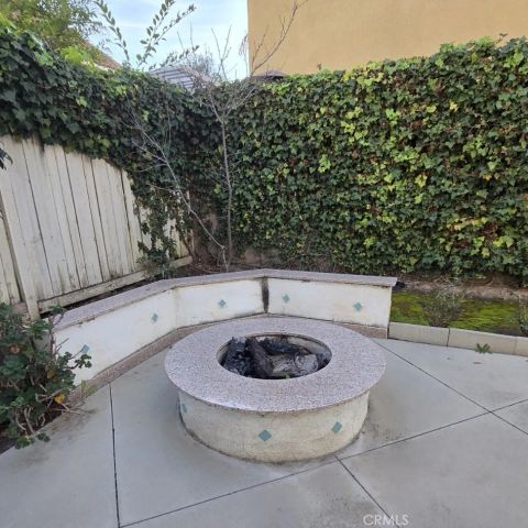 61 Dovecreek, Irvine, CA 92618