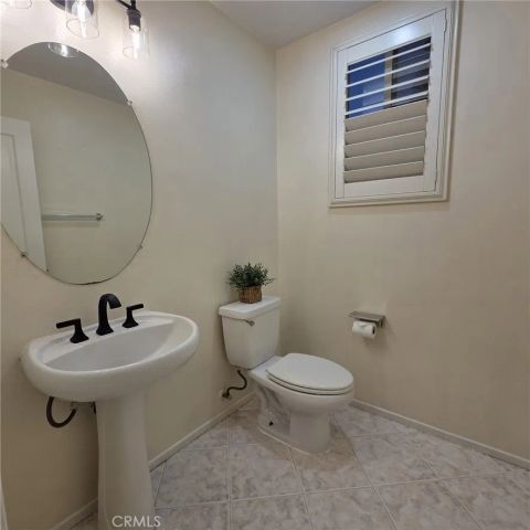 61 Dovecreek, Irvine, CA 92618