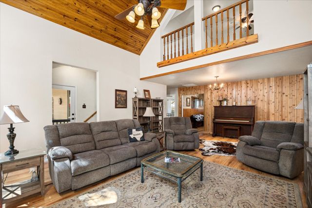 1311 Williamson Road, Granbury, TX 76048