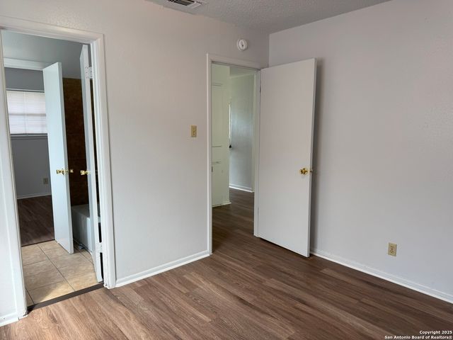 132 MEADOW WAY, Converse, TX 78109