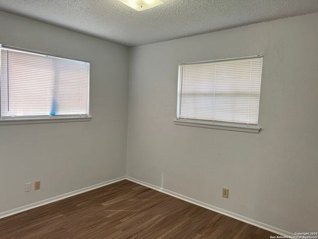 132 MEADOW WAY, Converse, TX 78109