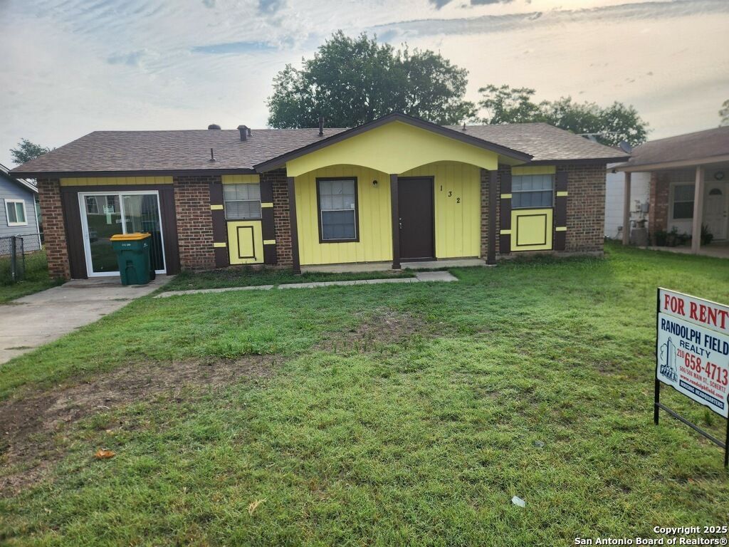 132 MEADOW WAY, Converse, TX 78109