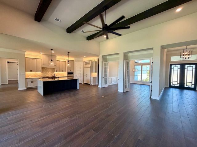 117 La Ventana DR, Liberty Hill, TX 78642