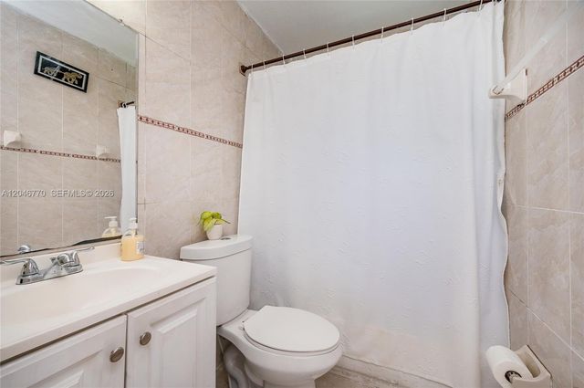 2371 NW 85th St, Miami, FL 33147