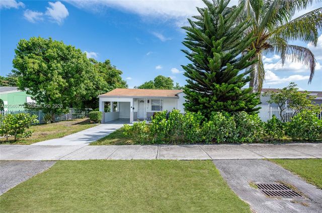 2371 NW 85th St, Miami, FL 33147
