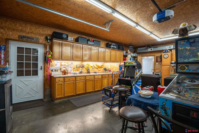 1919 S 8 Street, Omaha, NE 68108
