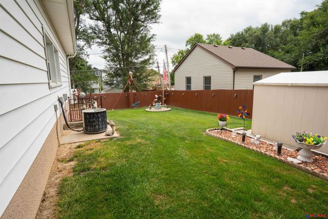 1919 S 8 Street, Omaha, NE 68108
