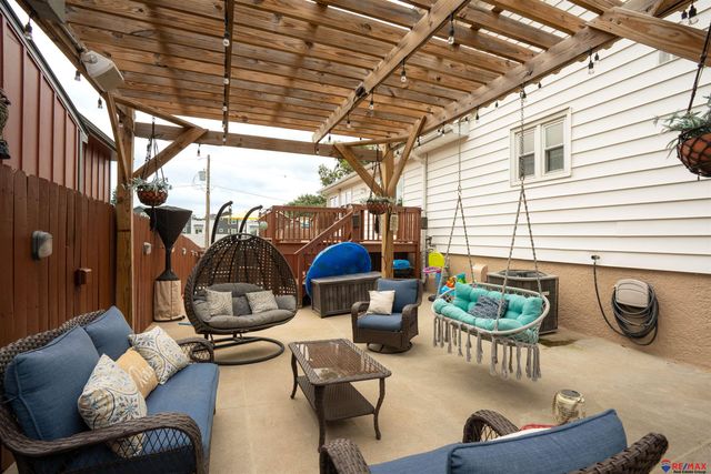 1919 S 8 Street, Omaha, NE 68108