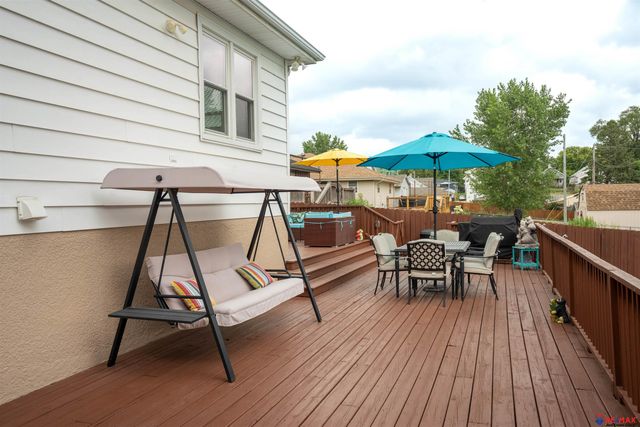 1919 S 8 Street, Omaha, NE 68108