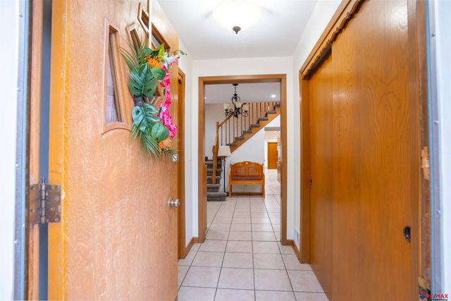 1919 S 8 Street, Omaha, NE 68108