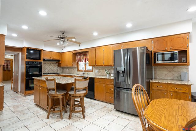 1919 S 8 Street, Omaha, NE 68108