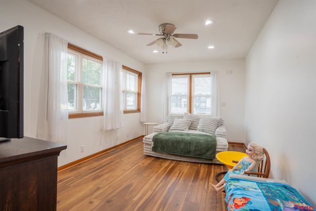 1919 S 8 Street, Omaha, NE 68108