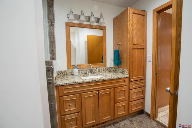 1919 S 8 Street, Omaha, NE 68108