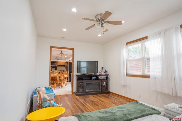 1919 S 8 Street, Omaha, NE 68108