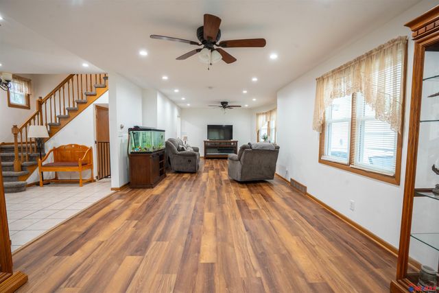 1919 S 8 Street, Omaha, NE 68108