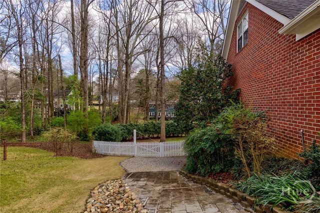 199 Lenox Place, Athens, GA 30606