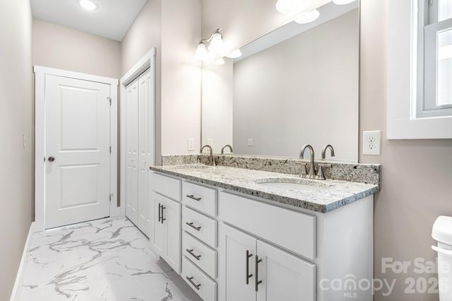 79 Wheeler Road, Weaverville, NC 28787