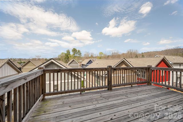 79 Wheeler Road, Weaverville, NC 28787