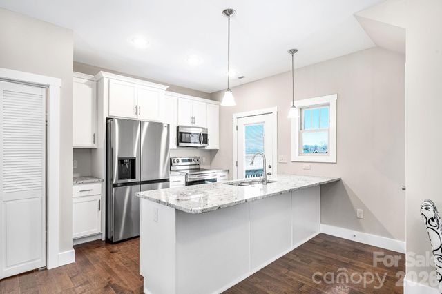 79 Wheeler Road, Weaverville, NC 28787