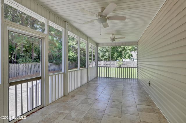 356 Knollwood Drive, Hampstead, NC 28443